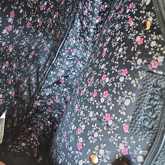 Mudd Round purse Crossbody Black Tan - Picture 6 of 10